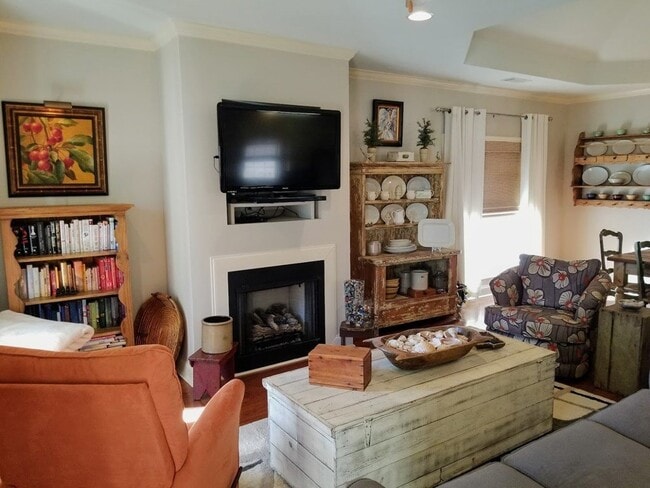 Photo - 213 Cherrybark St