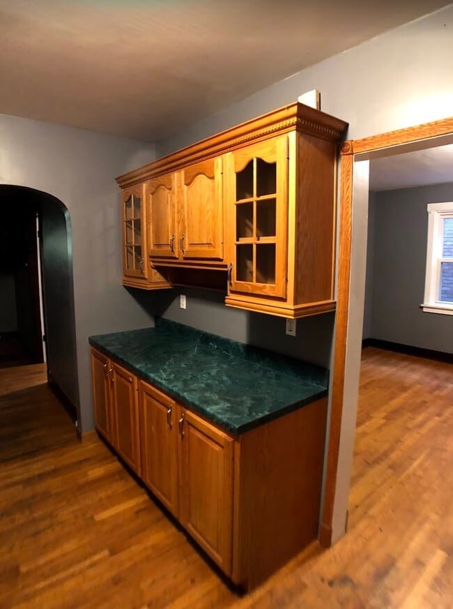 Photo - 121 E Meyers St