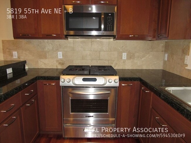 Photo - 5819 55th Ave NE