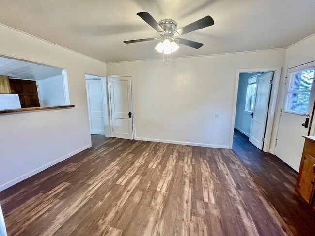 Photo - 6721 Rhododendron Ave