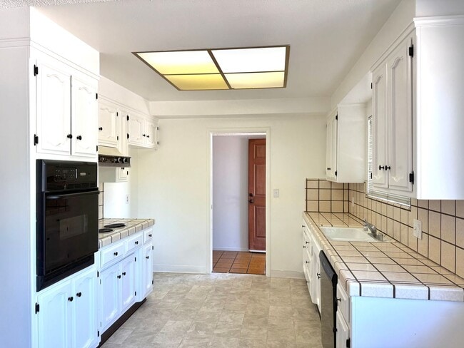 Photo - Beautiful Corner Lot in Pocket Area! Please review entire ad.