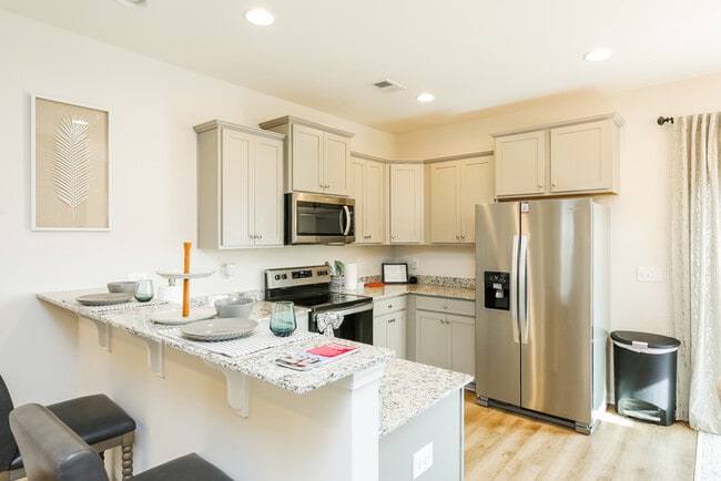 120 Copperleaf Ln