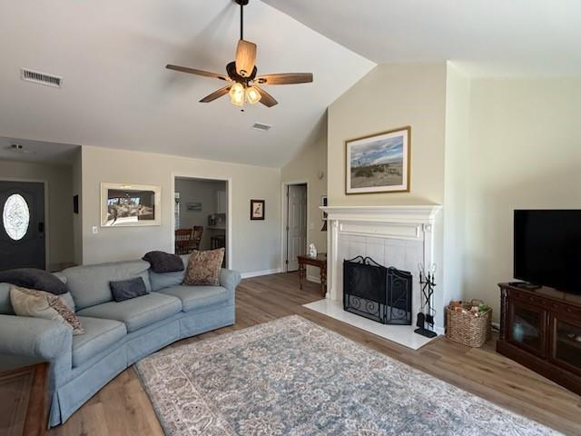 Photo - 2011 Bayswater Rd