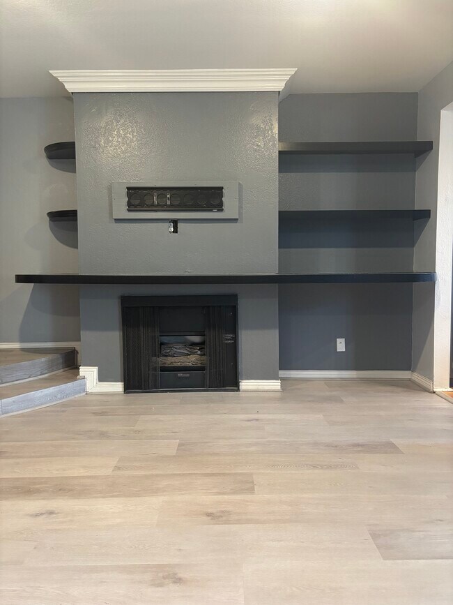 Photo - 1355 N Sierra Bonita Ave Unit # 307