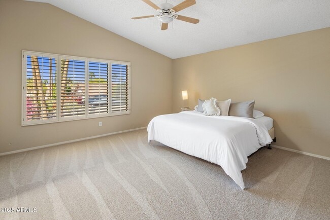 Photo - 9012 E Sutton Dr