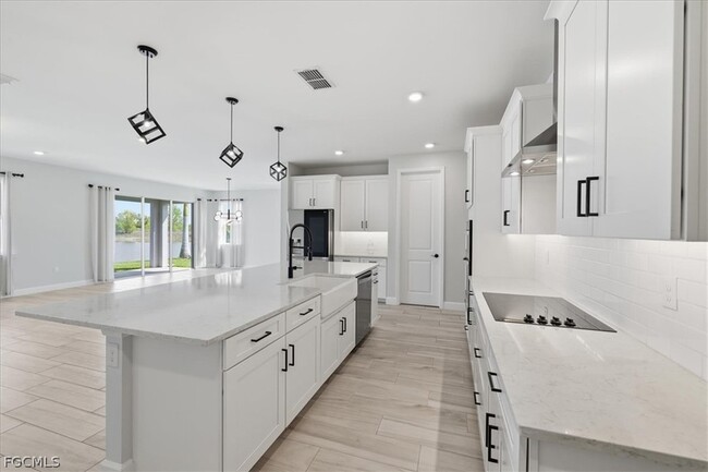 Photo - 2038 Grove Dr