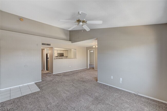 Photo - 555 E Silverado Ranch Blvd Unidad 2086