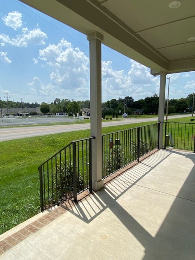 Photo - 2950 Smallhouse Rd