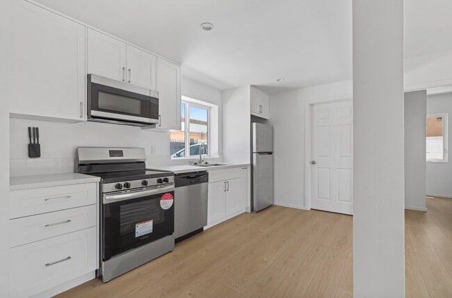 Photo - 3118-3114 W 109th St Unidad 3-4