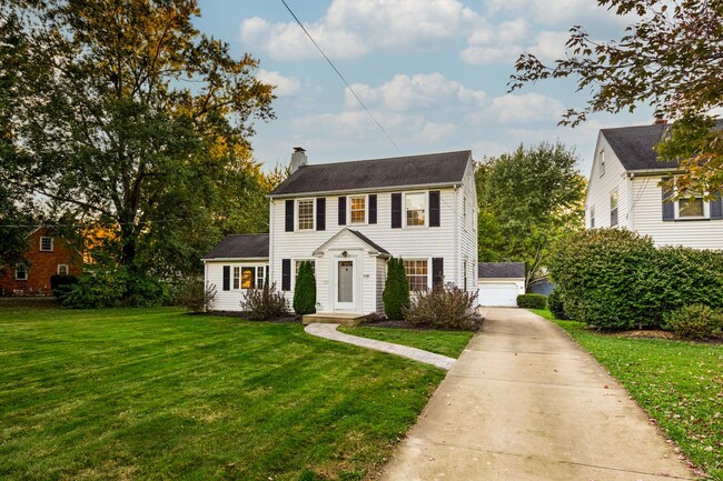 Building Photo - 1140 Trumbull Ave SE