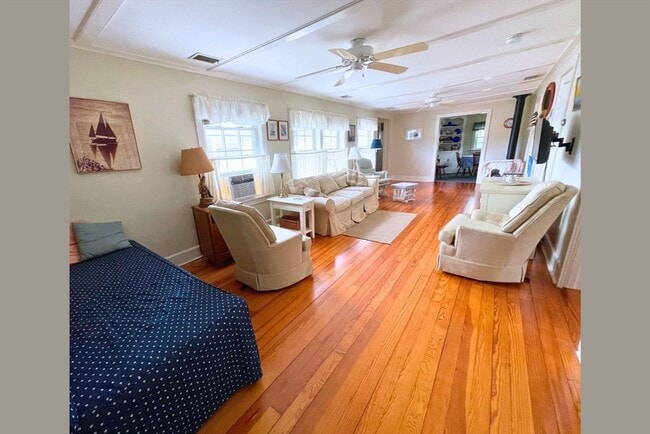 Photo - 48 Angelica Ave