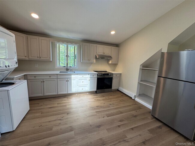 Photo - 1 Towne Ct