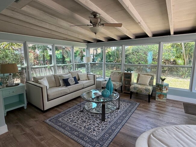 Photo - 655 Kingfish Pl