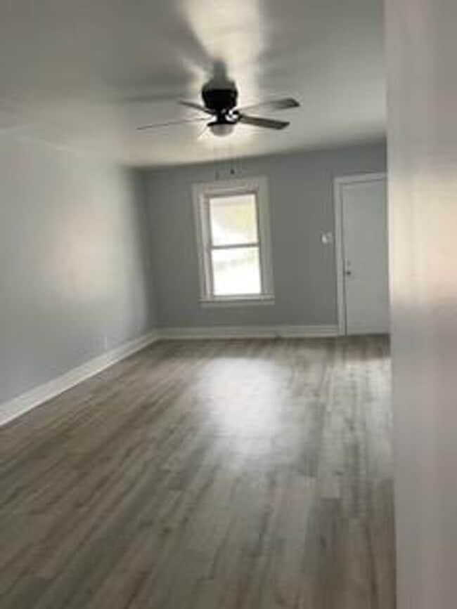 Photo - 2 bedroom, 1 bathroom home near Bunn Park $975