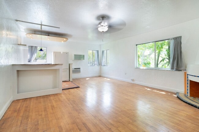 Photo - 1525 Meridian Ave Unit 1