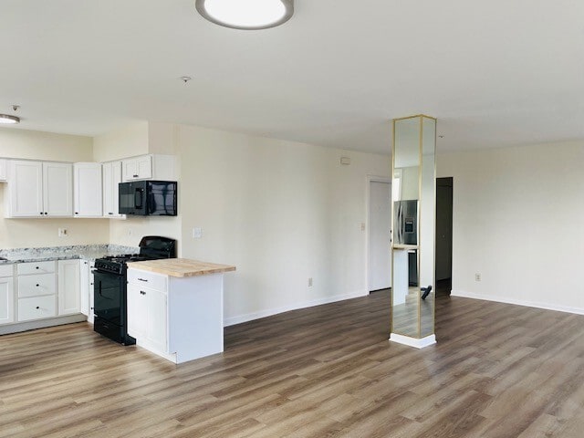 Photo - 1404 E Baltimore St Unit 300