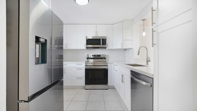 Photo - 401 SE 3rd St Unit 308