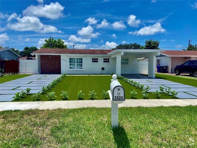 Building Photo - 3024 N 73rd Ter Rental
