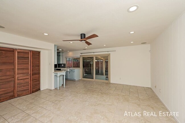Photo - 2021 Christie Ln