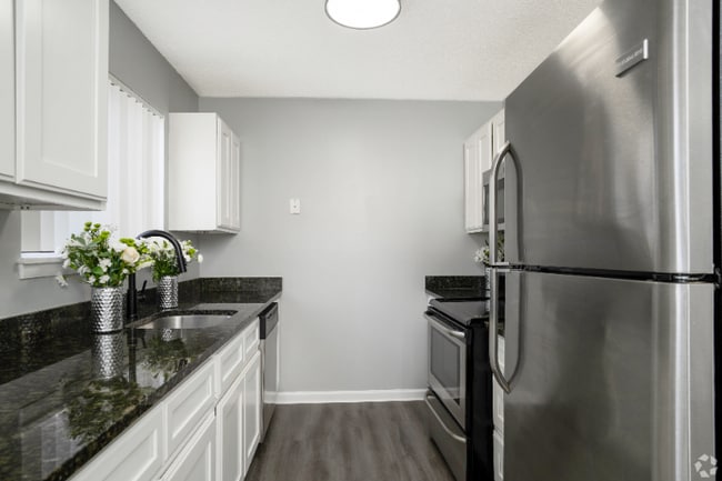 168 Fox Hill Ln Unit 1 Bedroom