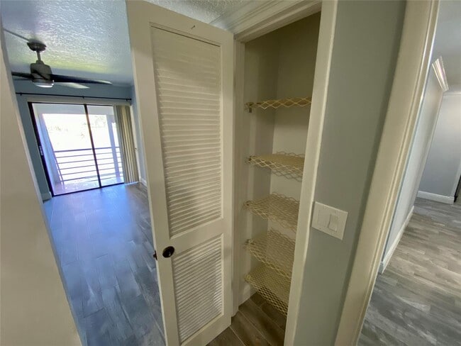 Photo - 2311 S Cypress Bend Dr Unit 219A