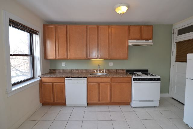 Photo - 3321 N Lakewood Ave Unit M07H