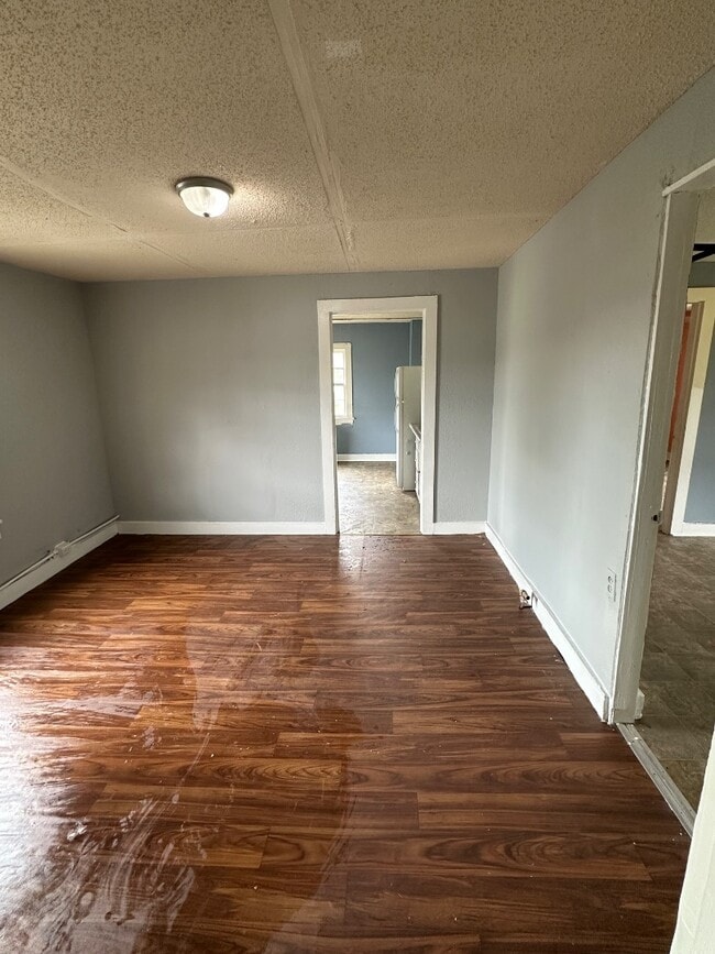 Photo - 215 Adams St