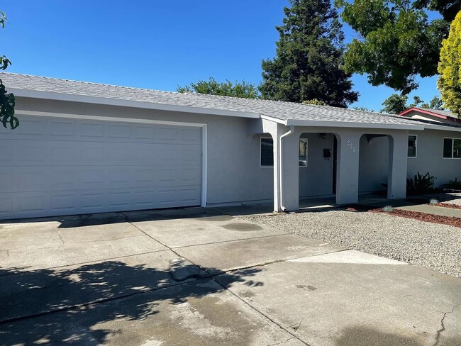 Building Photo - Updated 3BD/2BA Home, Move-In Ready, Near Suisun City Marina