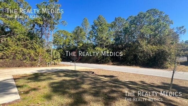 Photo - 350 Wisteria Ave NW