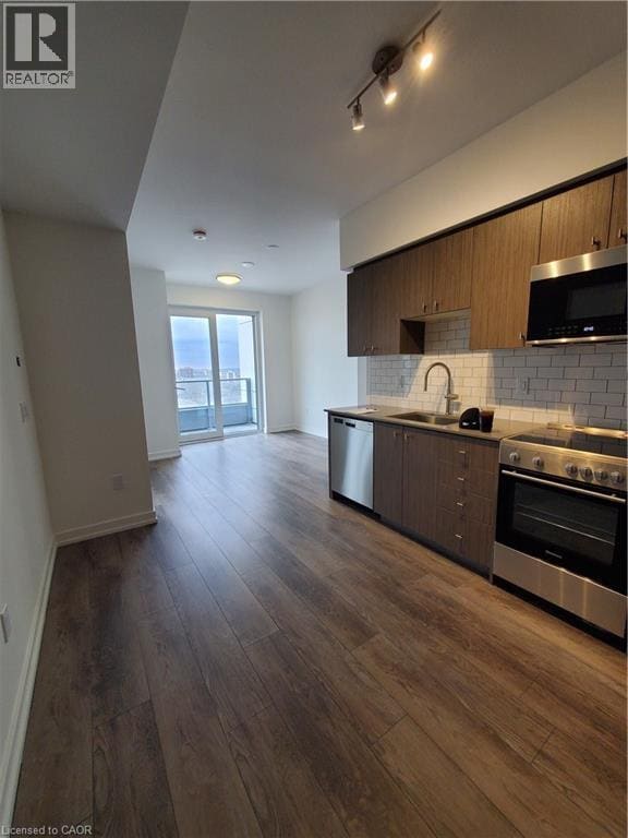 Photo - 15 Wellington St S Unit 1504