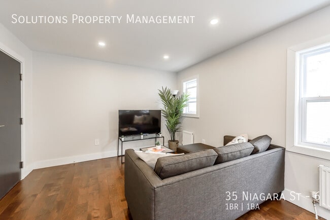 Photo - **WOW** Newly Renovated One Bedroom Units Available Now in St. Catherines! Unité 6