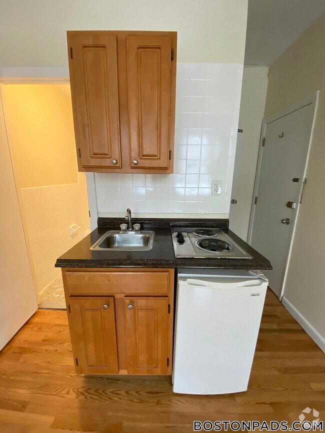 Building Photo - 53 S Huntington Ave Rental