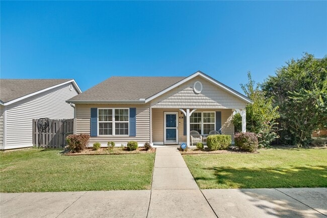 Building Photo - 4462 W Alberta St