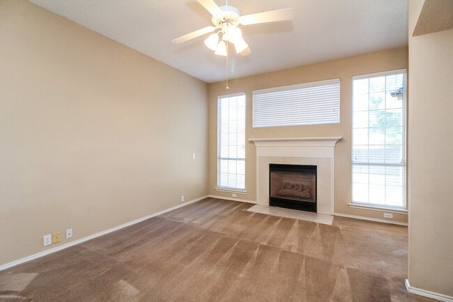 Photo - 10705 Camelot Dr