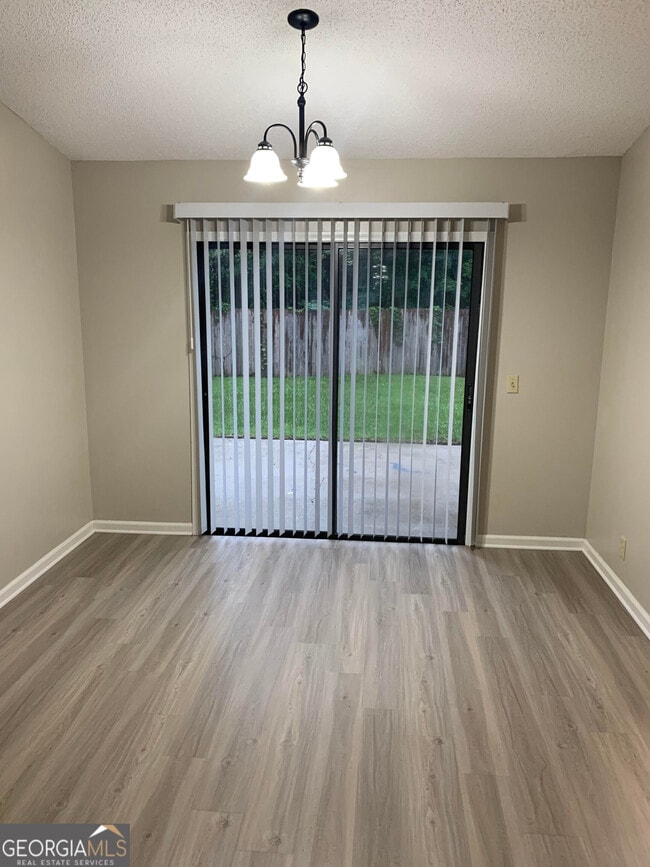 Building Photo - 416 Sunnyside Dr Rental