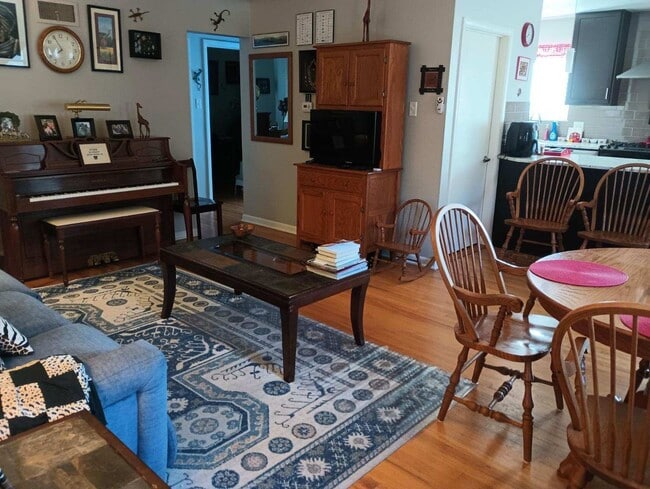 Photo - 2 Bedroom Townhouse in the heart of Tennyson!
