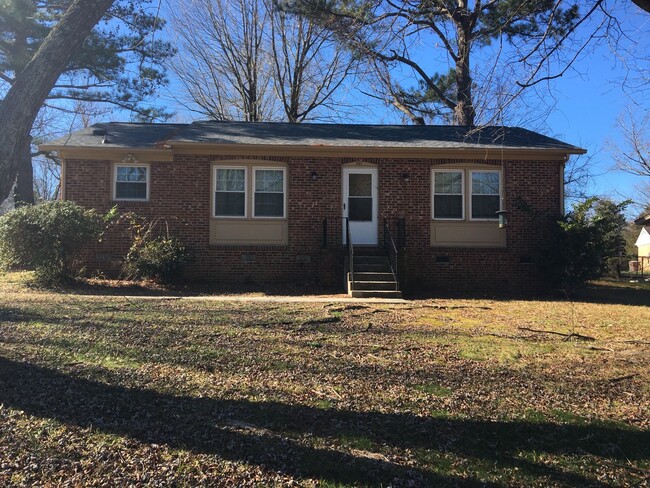 Building Photo - East Wendover Area 3 BR