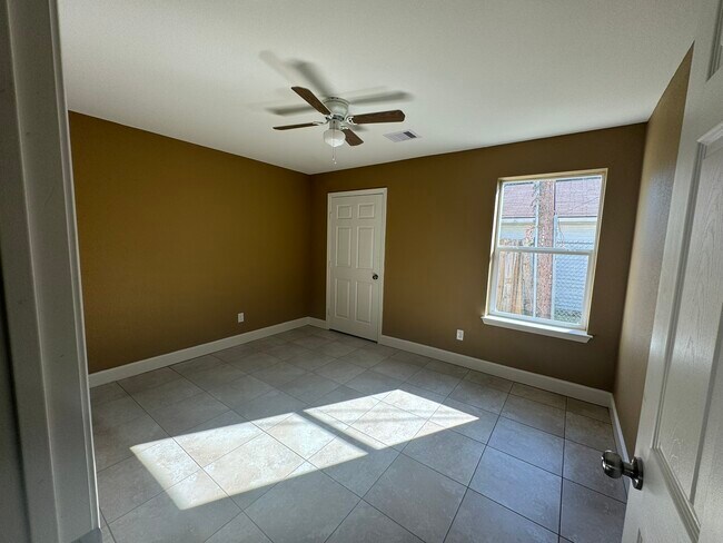 Photo - 702 Majorca Dr