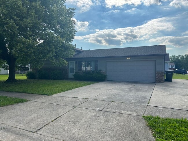 Building Photo - Three Bedroom Split-Level near Easton **WESTERVILLE SCHOOLS**