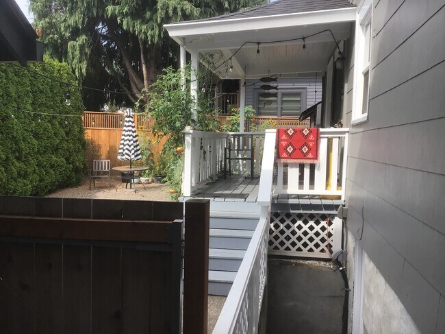 Photo - 1615 SE 37th Ave