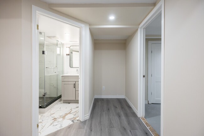 Photo - 71 Solmar Av