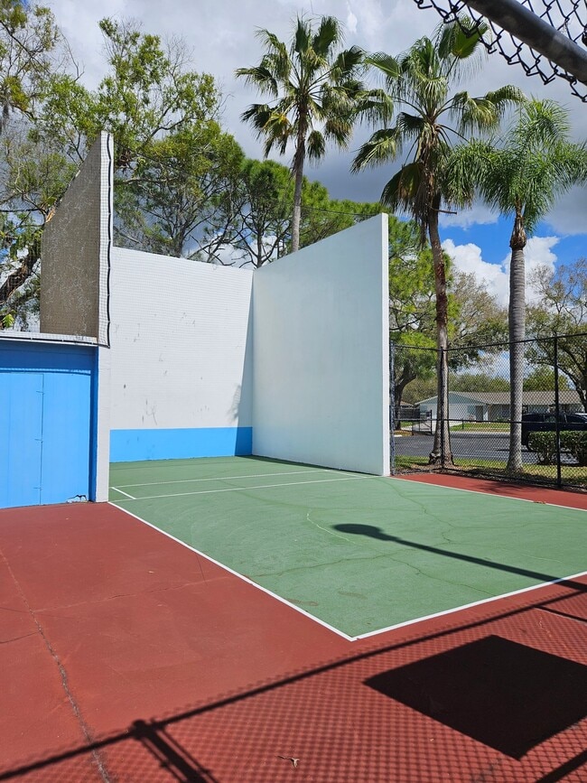 Photo - 129 Camphor Cir Unidad F