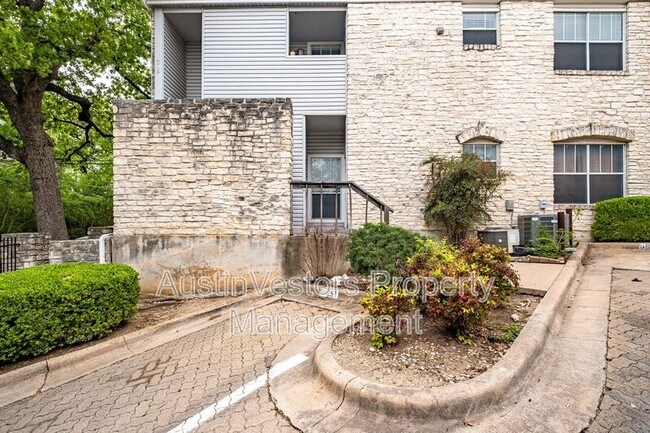 Photo - 2520 Quarry Rd Unit #102