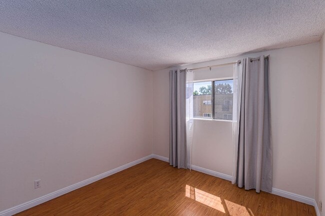 Photo - 355 S Madison Ave