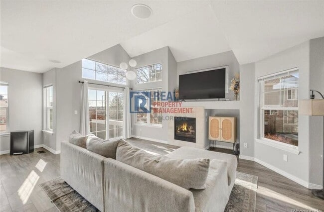 Photo - 12814 Jasmine St