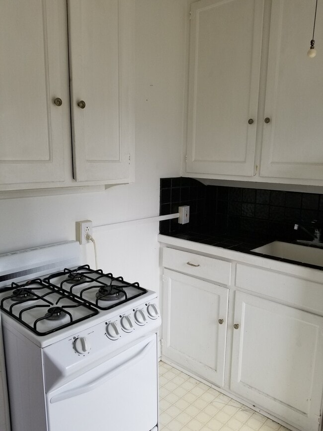 Photo - 435 E Centerway St Unidad #2