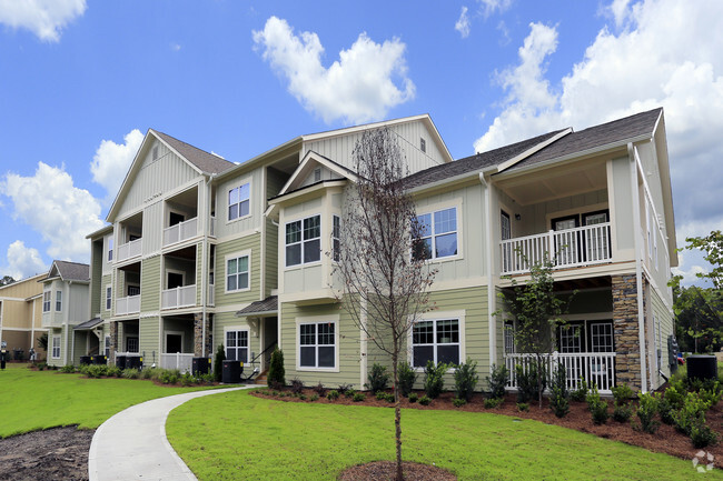 Sterling Creek at Richmond Hill - Sterling Creek at Richmond Hill Apartments