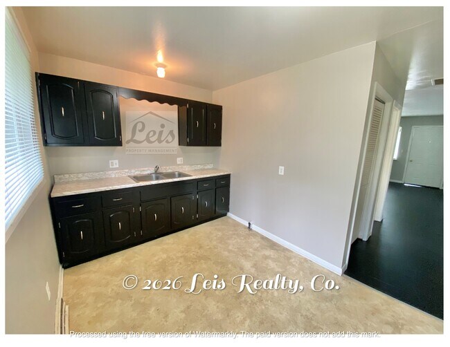 Photo - 400 N Owens Dr Unit Apt C