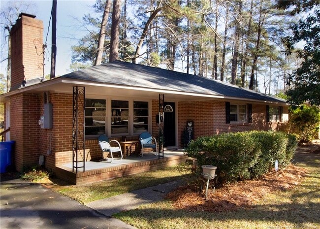 Photo - 1710 McGougan Rd House