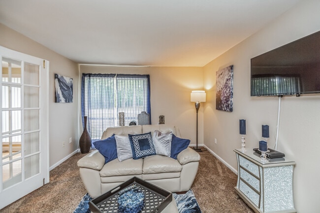 Summer Trace Apartments